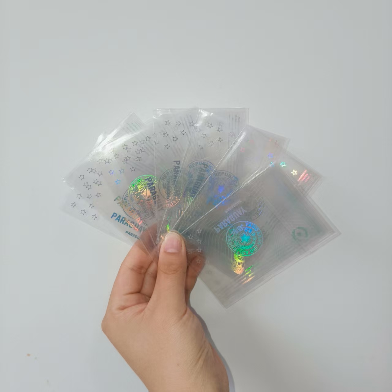 Jojo Pack Gəmiləri Paraguay'a şəffaf holoqram kart etiketləri