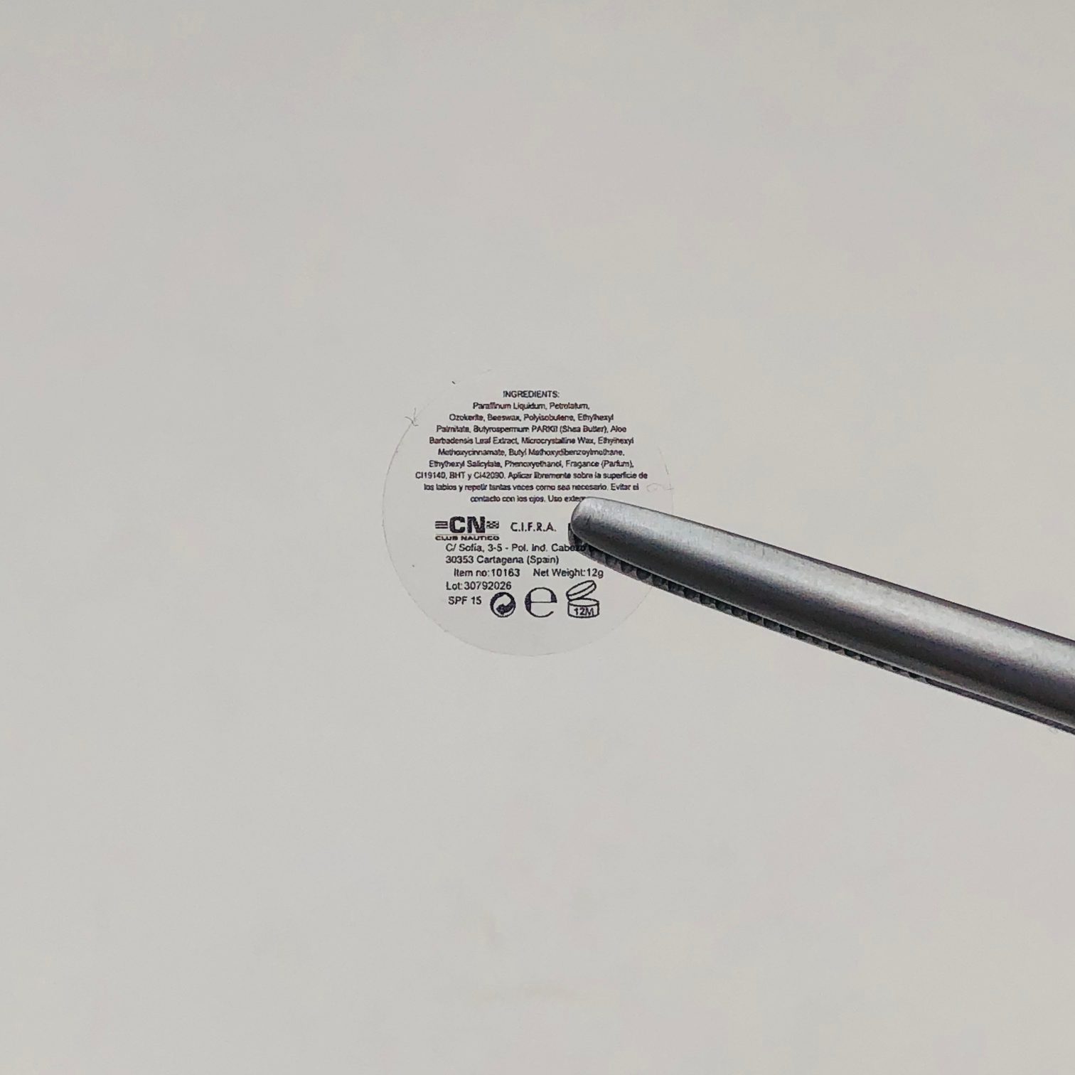 Dairəvi şəffaf etiket